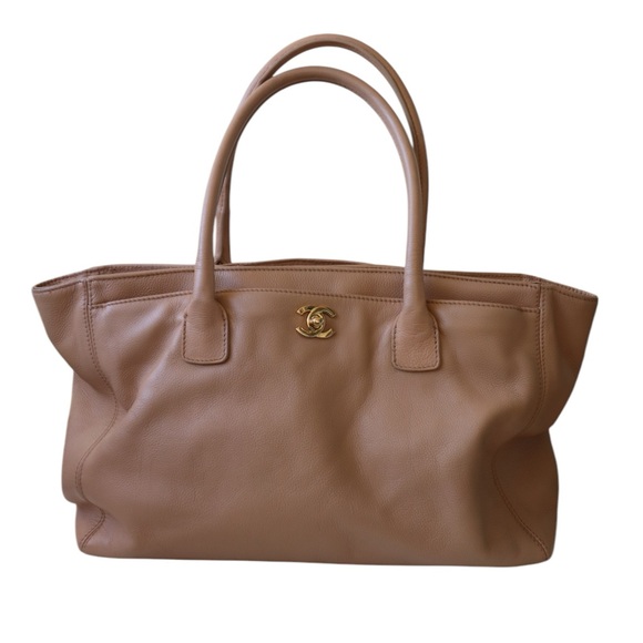 CHANEL Executive Tote Bag Vintage Beige Caviar Leather Medium 24k Gold Hardware - Picture 2 of 13